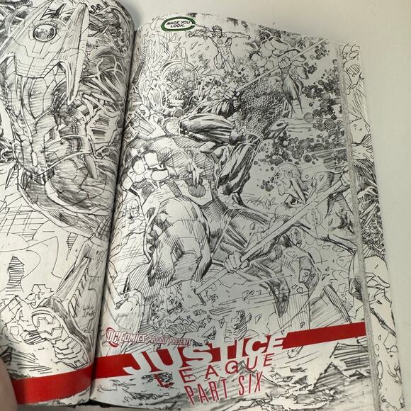 DC Justice League Unwrapped by Jim Lee Like New Hardcover Comic - Picture 4 of 7